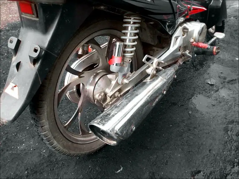 How to Reduce Motorcycle Exhaust Noise? - Quiet Den